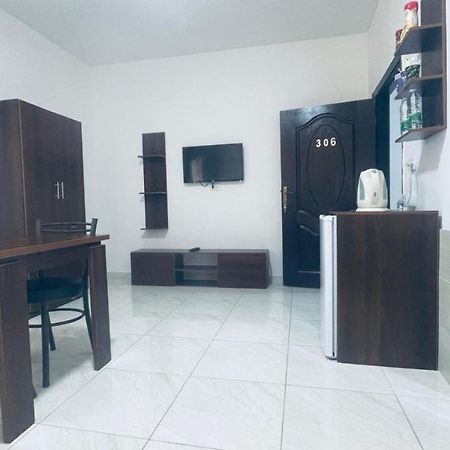 Faraseen Apartments 1 Al Qastal Zewnętrze zdjęcie