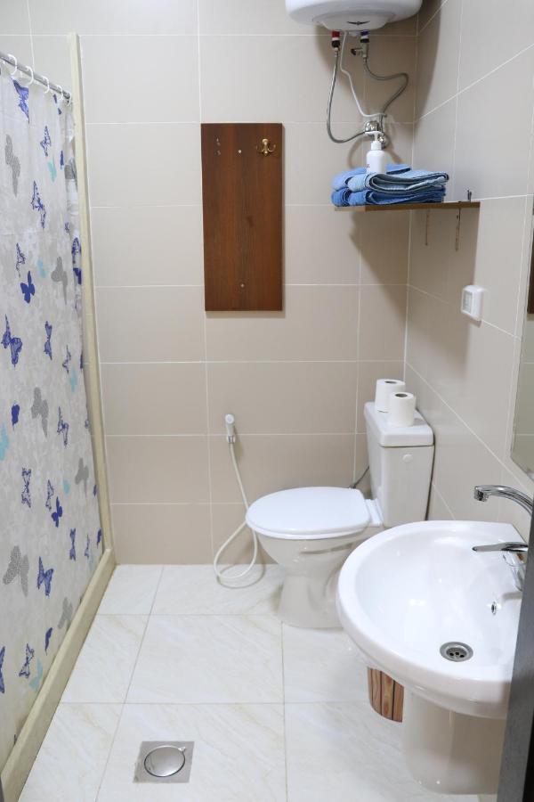 Faraseen Apartments 1 Al Qastal Zewnętrze zdjęcie