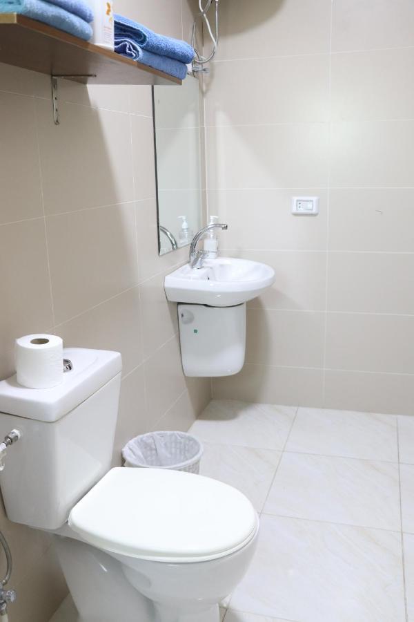 Faraseen Apartments 1 Al Qastal Zewnętrze zdjęcie